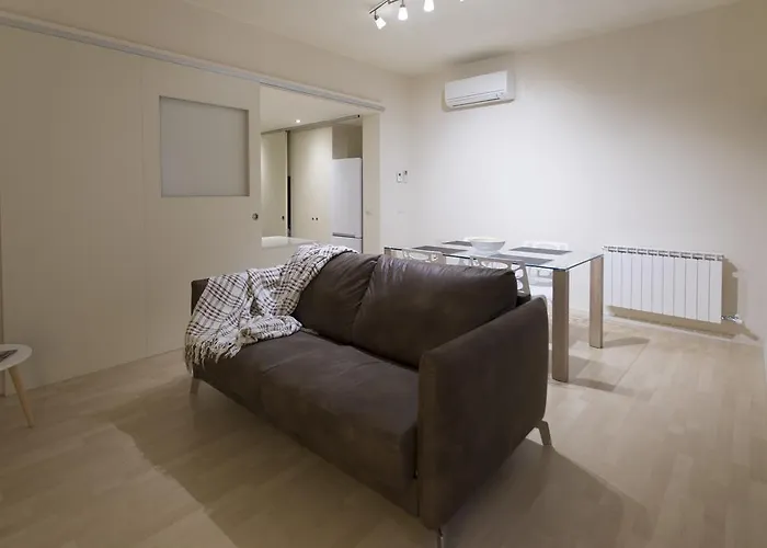 Bravissimo Cort Reial-3a Apartamento *